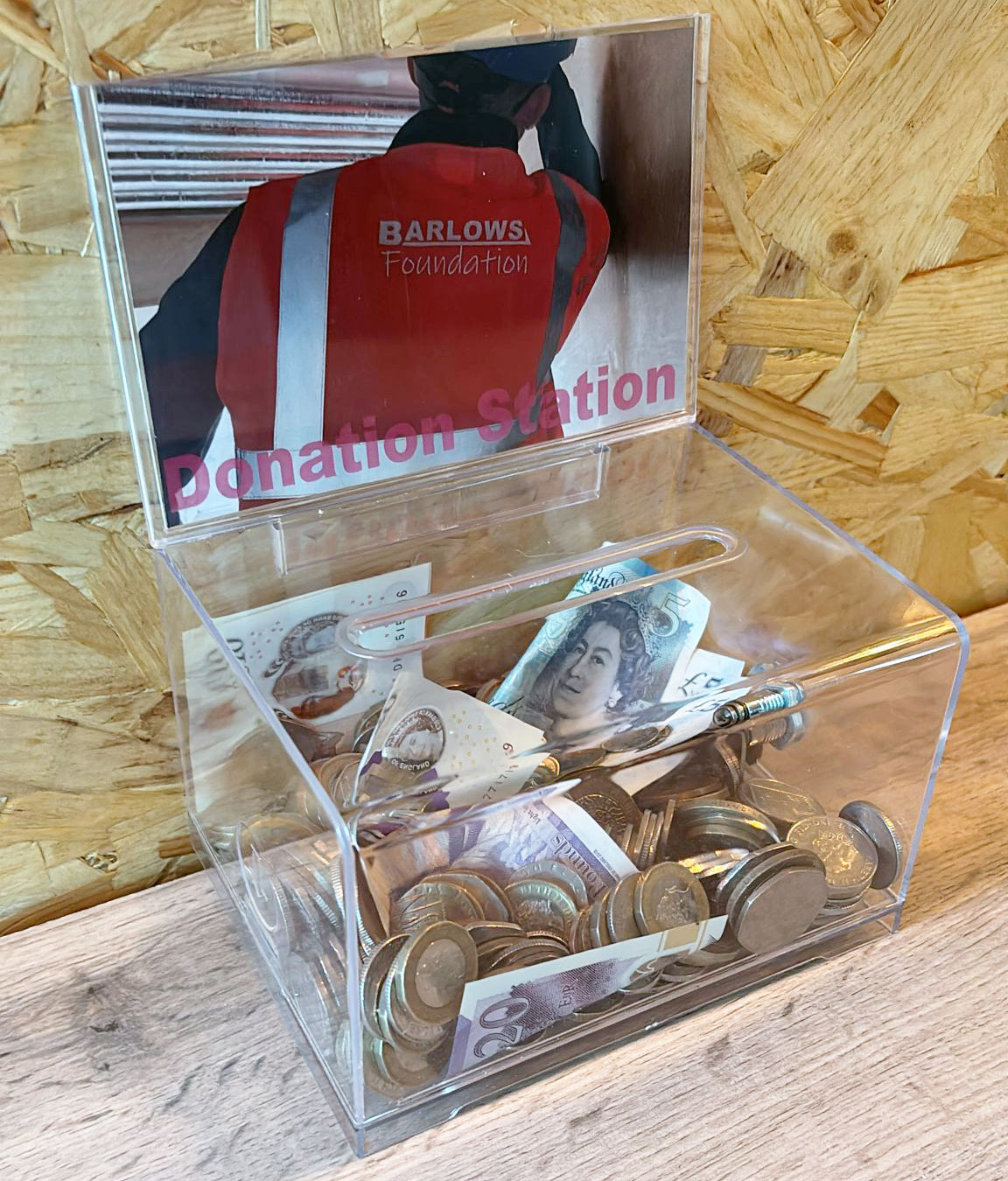 barlows-foundation-donation-station_